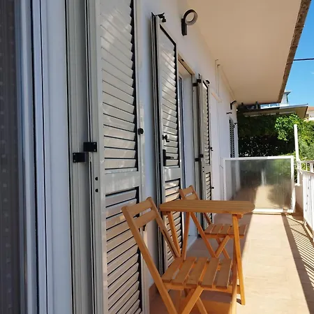 Tudija Apartment3-west Side Place, 90m2, Big Terrace, Beautiful Front View