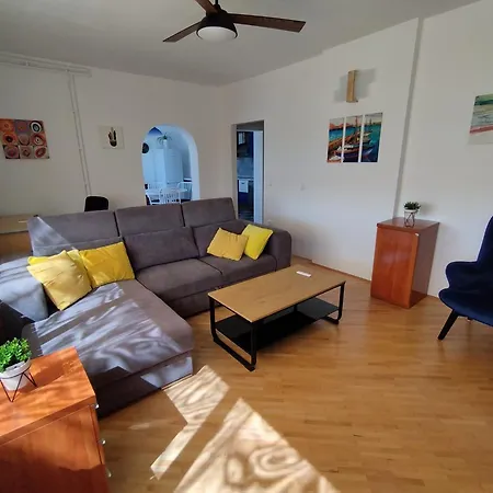 Апартаменты Tudija Apartment3-west Side Place, 90m2, Big Terrace, Beautiful Front View Трогир