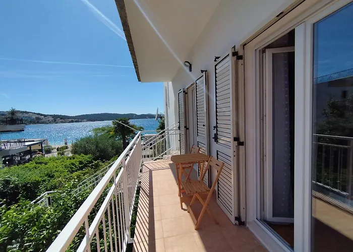 Tudija Apartment3-west Side Place, 90m2, Big Terrace, Beautiful Front View Appartamento *