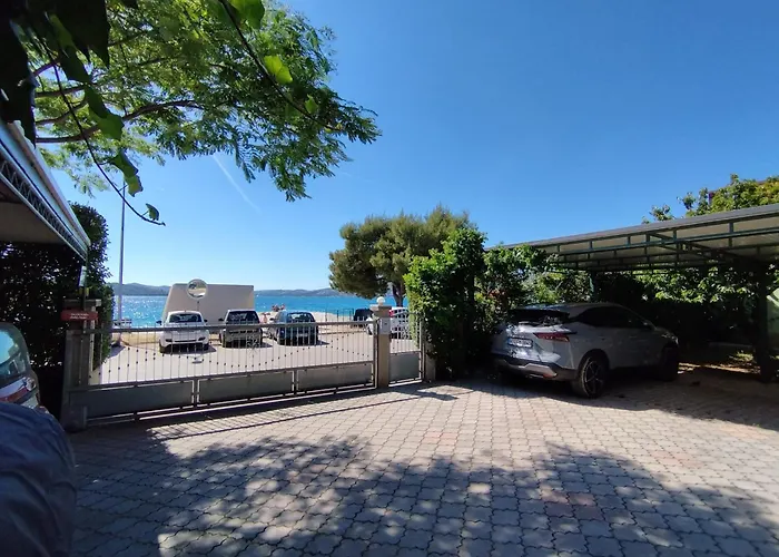 Tudija Apartment3-west Side Place, 90m2, Big Terrace, Beautiful Front View Appartamento *