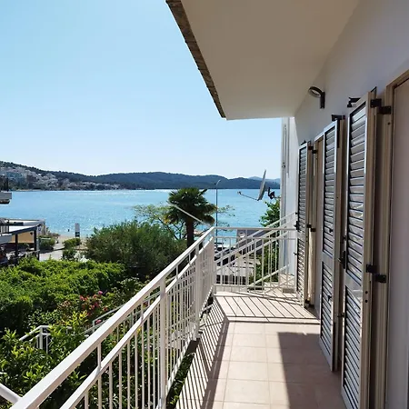 Tudija Apartment3-west Side Place, 90m2, Big Terrace, Beautiful Front View * Trogir