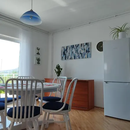 Tudija Apartment3-west Side Place, 90m2, Big Terrace, Beautiful Front View