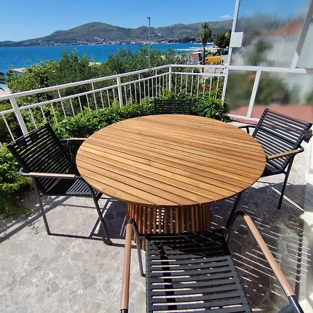 Tudija Apartment3-west Side Place, 90m2, Big Terrace, Beautiful Front View