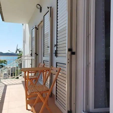 Tudija Apartment3-west Side Place, 90m2, Big Terrace, Beautiful Front View * Trogir