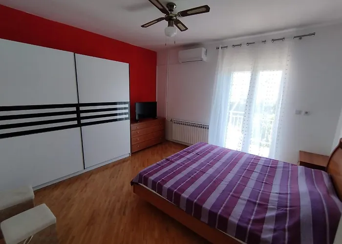 Tudija Apartment3-west Side Place, 90m2, Big Terrace, Beautiful Front View Apartament *