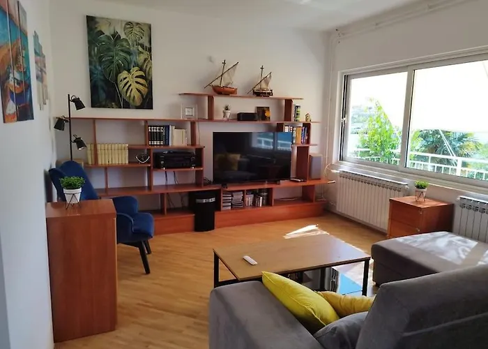 Tudija Apartment3-west Side Place, 90m2, Big Terrace, Beautiful Front View Apartament *