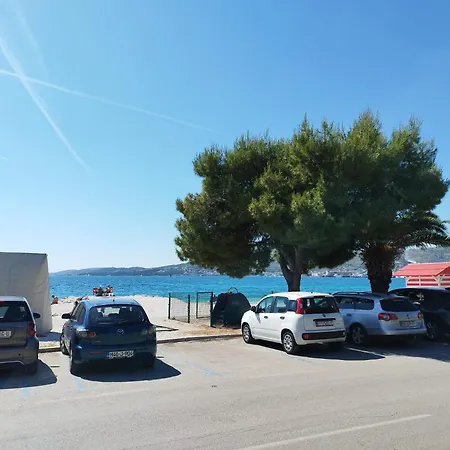 Tudija Apartment3-west Side Place, 90m2, Big Terrace, Beautiful Front View Appartement Trogir