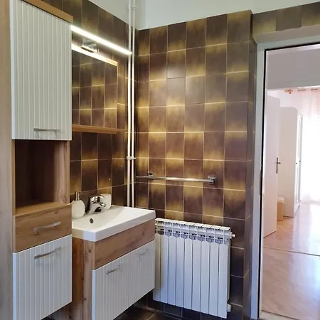 דירה Tudija Apartment3-west Side Place, 90m2, Big Terrace, Beautiful Front View