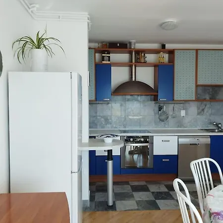 Tudija Apartment3-west Side Place, 90m2, Big Terrace, Beautiful Front View * טרוגיר