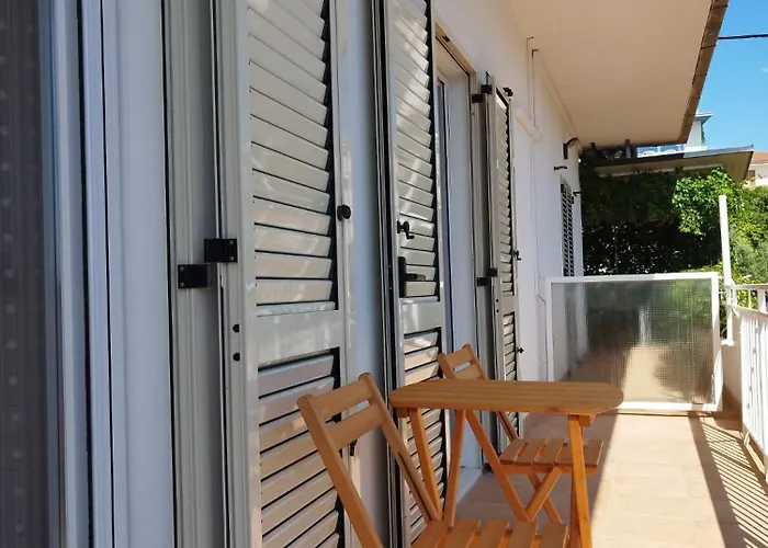 Tudija Apartment3-west Side Place, 90m2, Big Terrace, Beautiful Front View