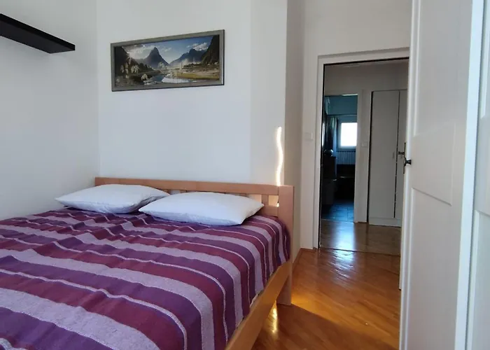 Tudija Apartment3-west Side Place, 90m2, Big Terrace, Beautiful Front View Appartement Trogir